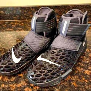 Nike Men’s Football Cleats Force